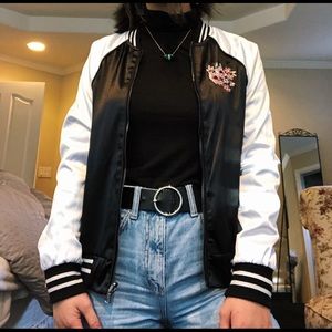 Reversible bomber jacket